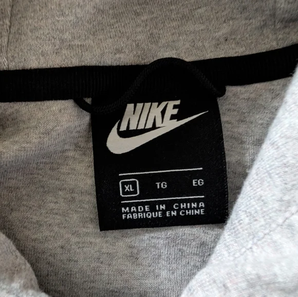 Nike Hoodie SKU2027 - Picture 3 of 3